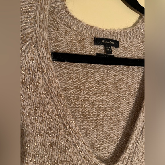 Massimo Dutti Vneck sweater with golden fibre - Picture 3 of 4